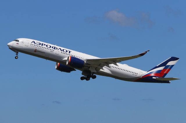 Airbus A350-900 (RA-73152)