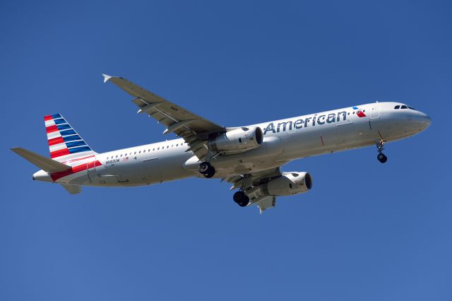 Airbus A321 (N583UW) - 02/19/2015. Nikon D750 - Sigma 70~200mm F2.8 Lens.