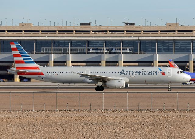 Airbus A321 (N973UY)