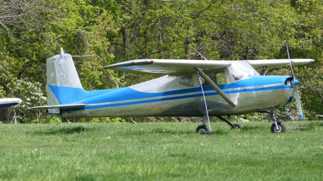 Cessna Skylane (N7713E)