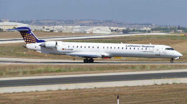 Canadair Regional Jet CRJ-900 (D-ACNF) - On txy D