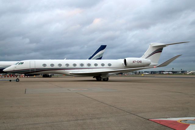 GULFSTREAM AEROSPACE G-8 Gulfstream G700 (A7-CHD) - Qatar Executive Gulfstream G700 awaiting pushback on Stand 452 on 31-Dec-24 heading for OTDB as QQE804.