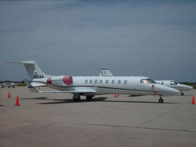 Learjet 45 (N22AX)