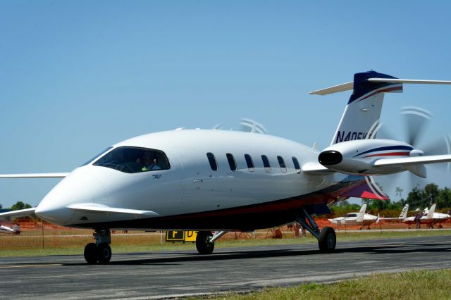 Piaggio P.180 Avanti (N405KT) - 2014 Sun n Fun