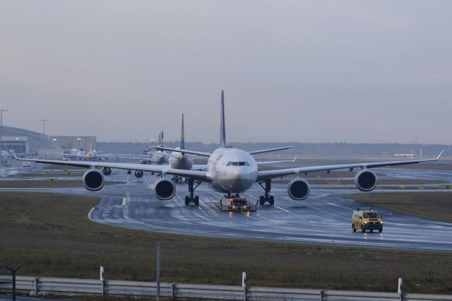 Airbus A340-600 (D-AIHZ)
