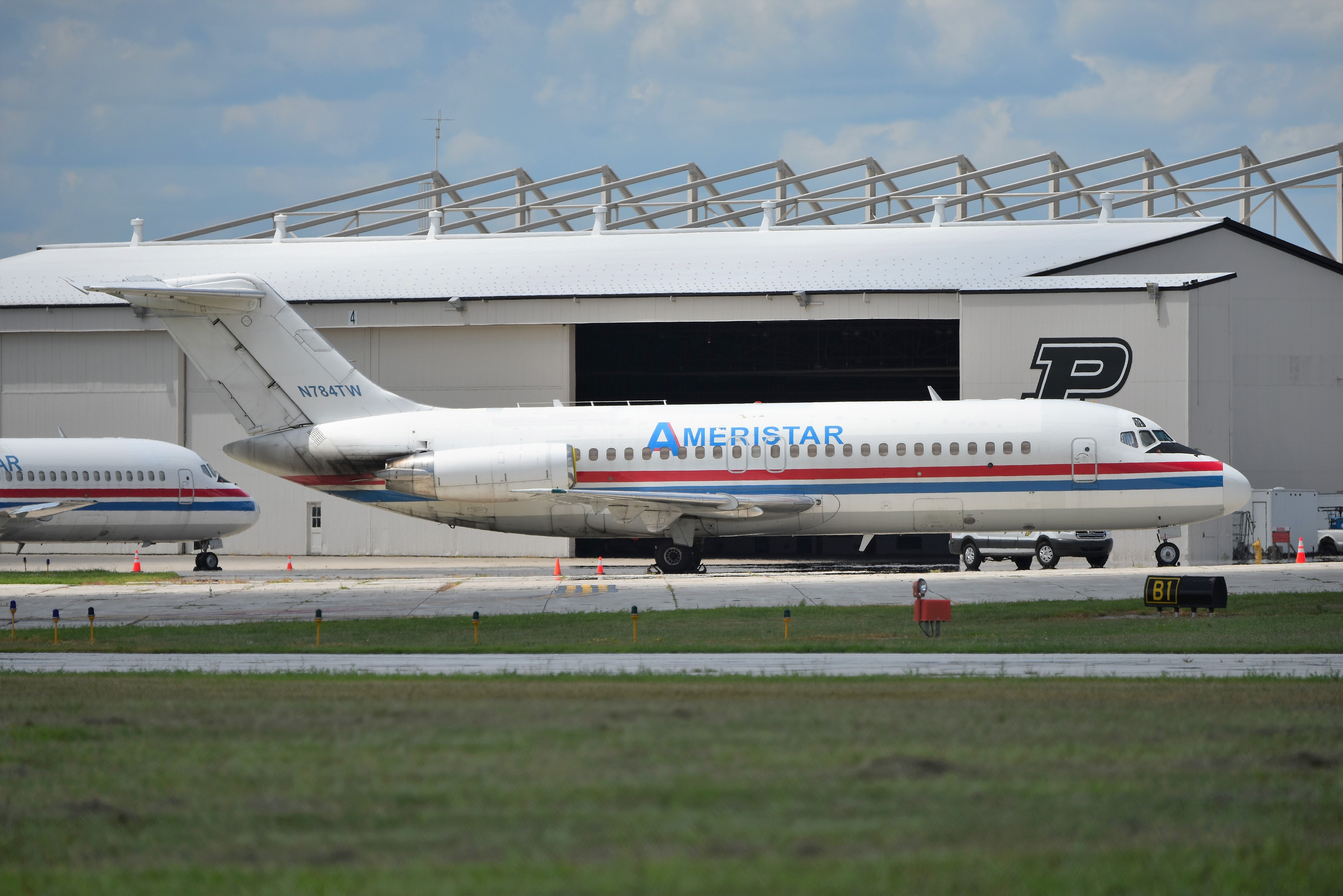 McDonnell Douglas DC-9-30 (N785TW)