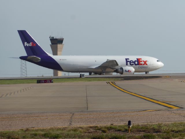 Airbus A300F4-600 (N660FE)