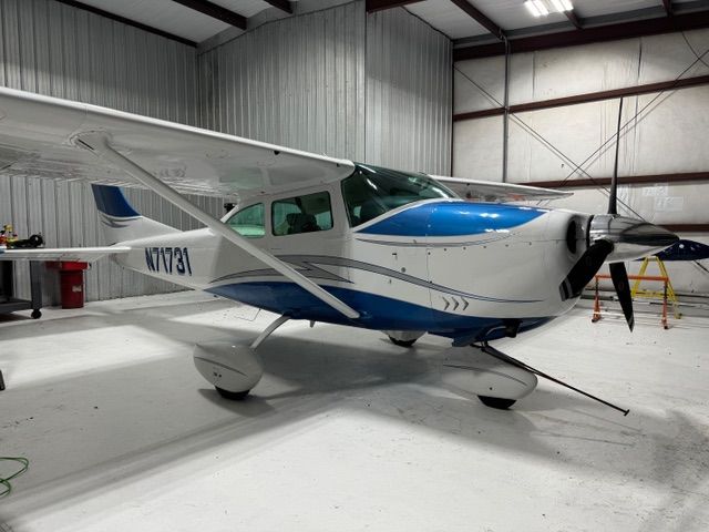 Cessna Skylane (N71731)