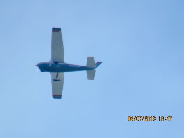 Cessna Skylane (N52895)