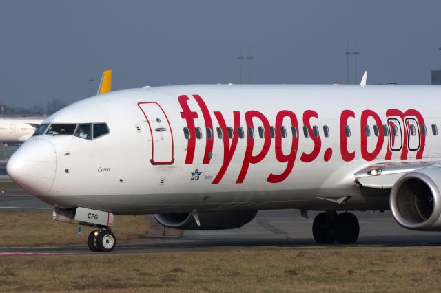 Boeing 737-800 (TC-CPG)