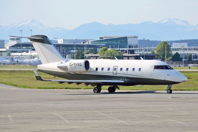 Canadair Challenger (C-FASD)