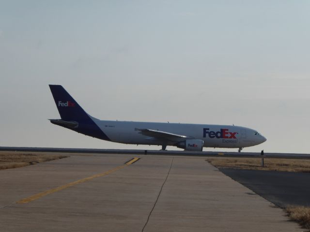 Airbus A300F4-600 (N688FE)