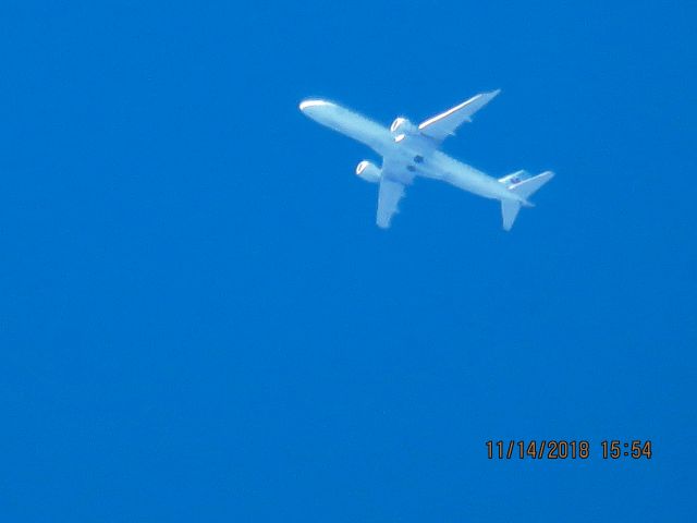 Embraer ERJ-190 (C-FMZR)