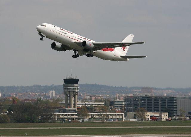 BOEING 767-300 (7T-VJI) - Boing 767-3D6, Toulouse Blagnac Airport (LFBO - TLS)