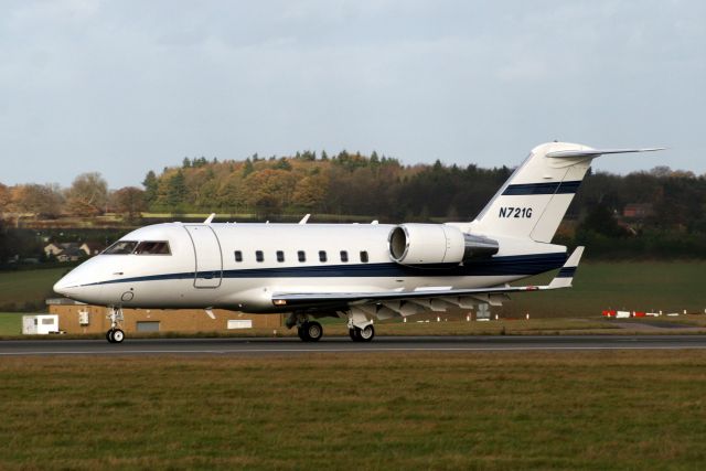 Canadair Challenger (N721G) - Touching down on R26 as BJT38 on 07-Dec-11.