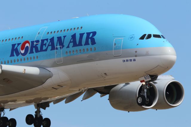 Airbus A380-800 (HL7613)