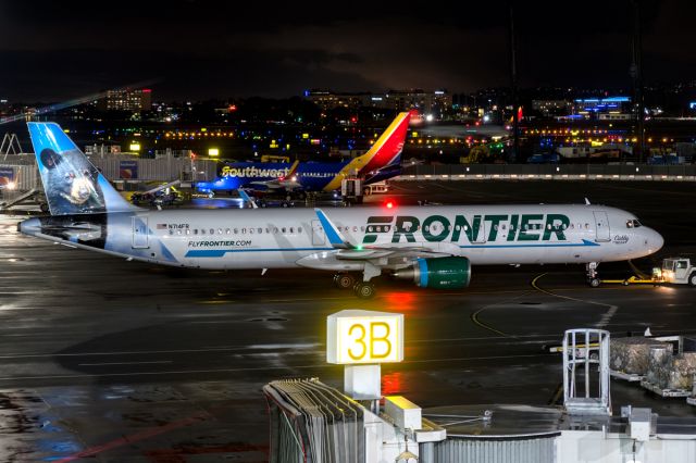 Airbus A321 (N714FR)