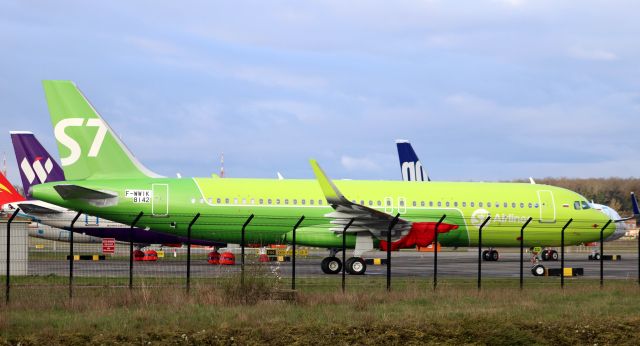 Airbus A320 (F-WWIK) - One of many A320NEOs stored at TLS 17-18th March 2018