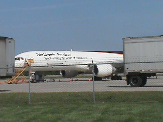 Boeing 757-200 (N410UP)