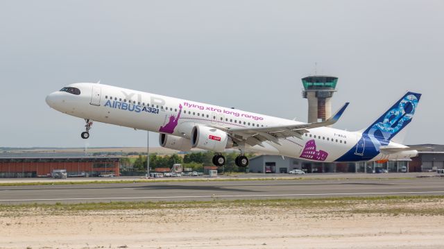Airbus A321 (F-WXLR)