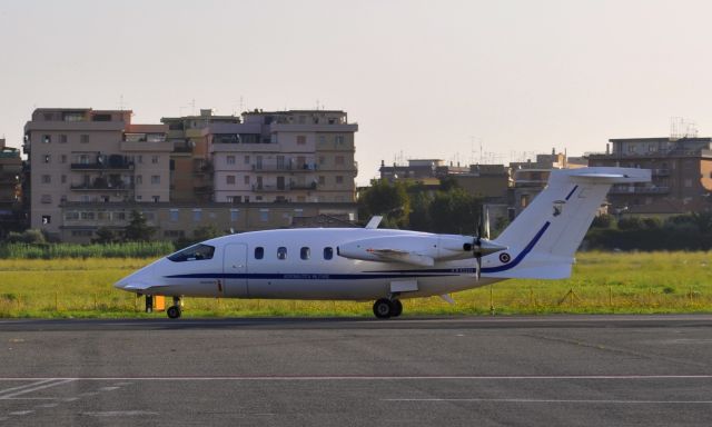 Piaggio P.180 Avanti (MMZ62202) - Aeronautica Militare Piaggio P-180 MM-62202 in Rome Ciampino