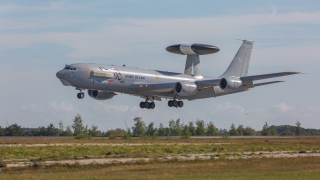 Boeing E-3F Sentry —