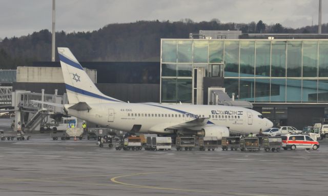 Boeing 737-700 (4X-EKE) - Israel Airlines Boeing 737-758 4X-EKE in Zurich