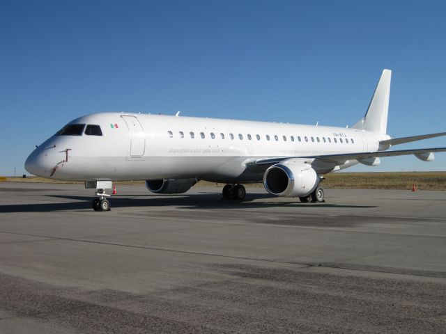 Embraer ERJ-190 (XA-AYJ)