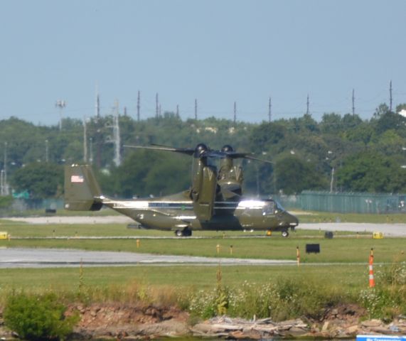 — — - U.S. Presidential Helicopter Squadron MV-22 Ospreys Returning to Cleveland Burke Lakefront airport from Clyde OH President Trump tours Whirlpool Corp 08.06.2020