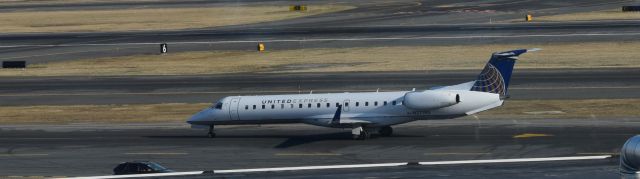 Embraer ERJ-145 (N27190)