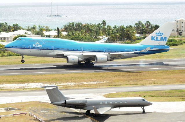 Boeing 747-400 (PH-BFN)