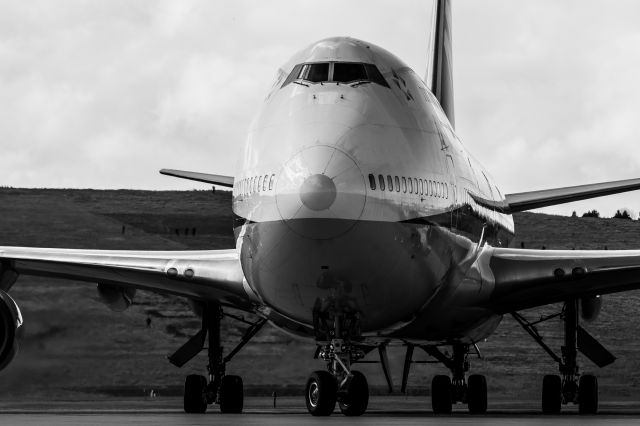 Boeing 747-400 (JA8961)