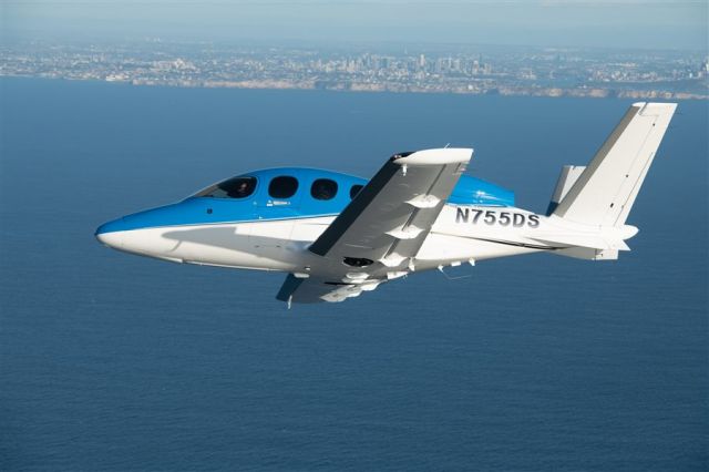 Cirrus Vision SF50 (VH-LCR)