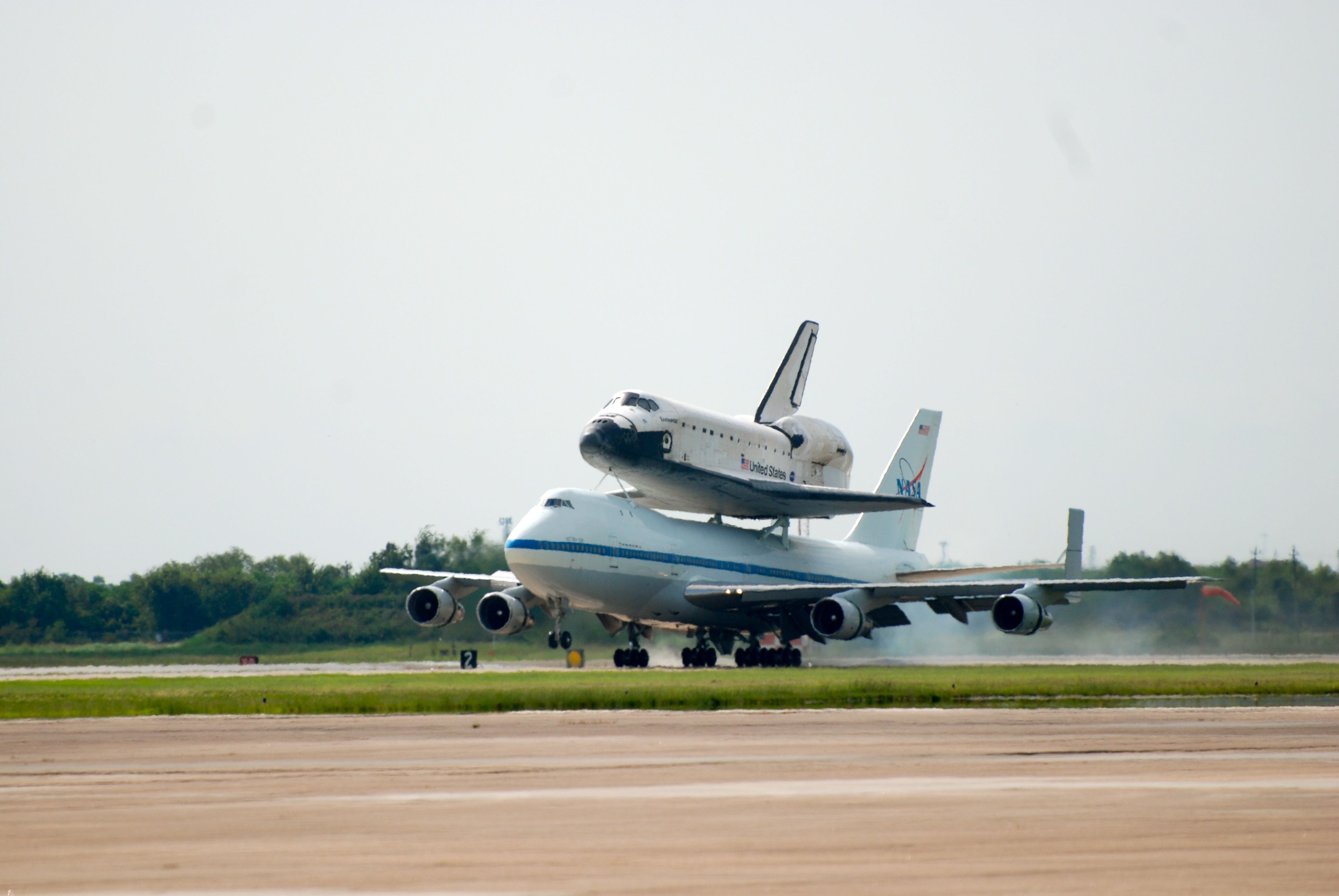 — — - Arrival of Space Shuttle on final flight to LA,,19 Sept 2012...Taken at Ellington Field, Houston..