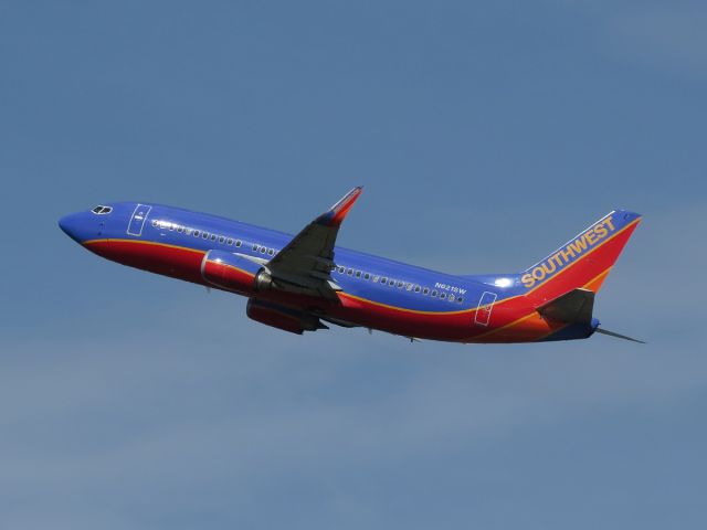 BOEING 737-300 (N621SW) - June 2016