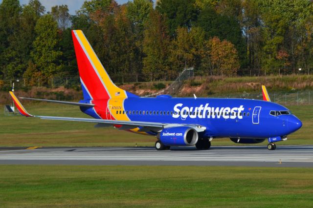 Boeing 737-700 (N7837A) - Runway 18C at KCLT - 10/24/20