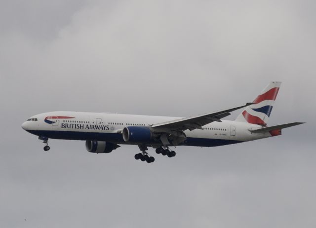 Boeing 777-200 (G-YMMJ)