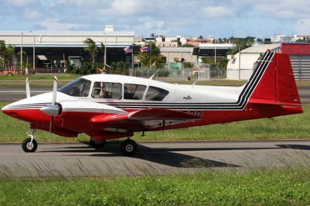 Piper Apache (N1153P)