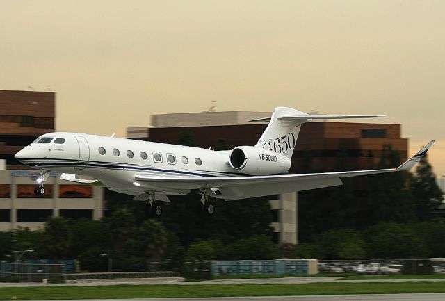 Gulfstream Aerospace Gulfstream G650 (N650GD) - landing at Long Beach , The first one here.