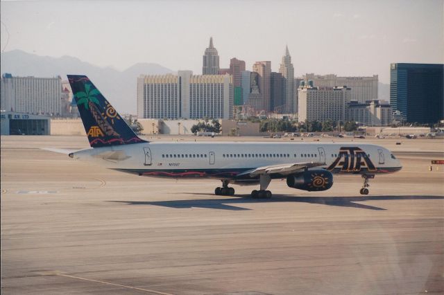 Boeing 757-200 (N515AT)