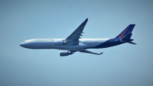 Airbus A330-300 — - 6 miles ENE of IAD.