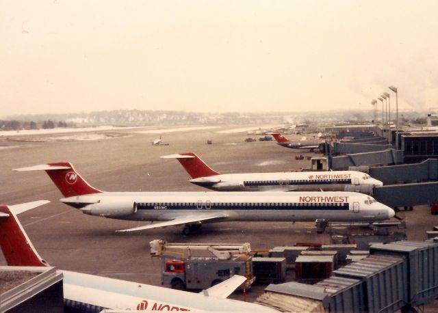 McDonnell Douglas MD-80 (N931MC) - MSP- Jan 1992. 