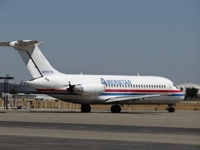 Douglas DC-9-10 (N785TW)