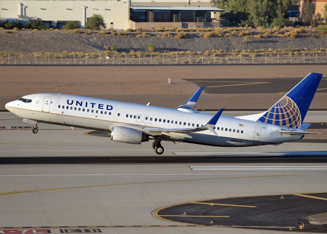 Boeing 737-800 (N14231)