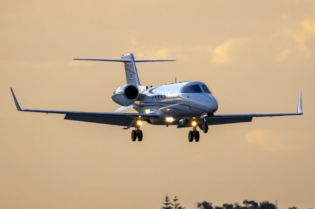 Learjet 40 (OE-GXX)