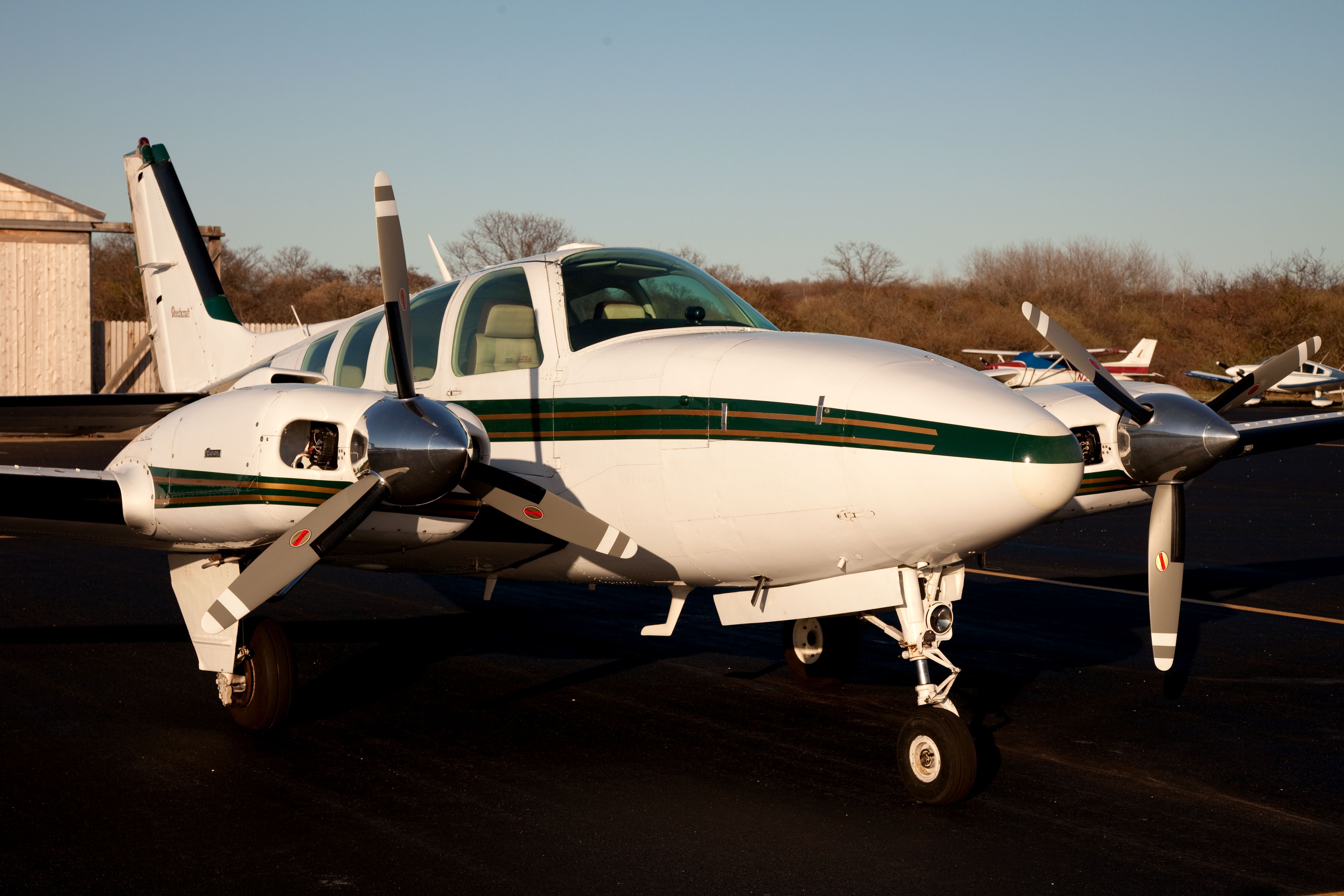 Beechcraft Baron (58) (N666CK) - Great looking aircraft!