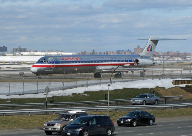 McDonnell Douglas MD-82 (N553AA) - Ship 553