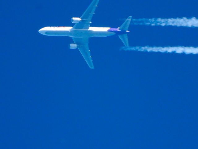 BOEING 767-300 (N125FE) - FDX1265br /HRL-ORDbr /06/02/22
