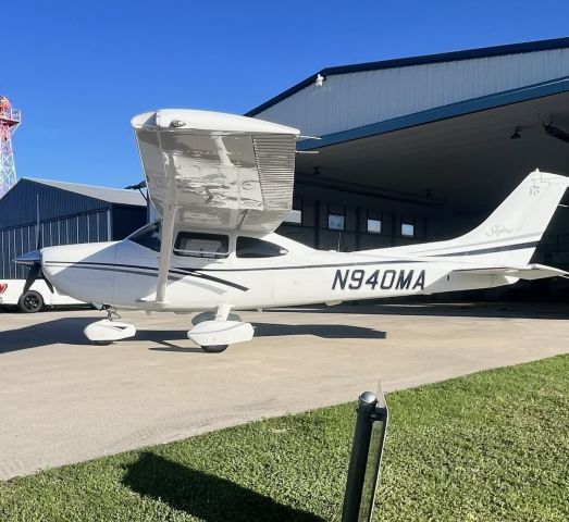 Cessna Skylane (N940MA)