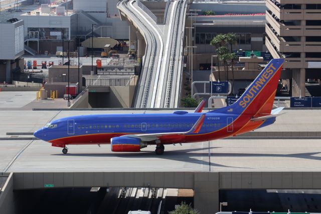 Boeing 737-700 (N706SW)
